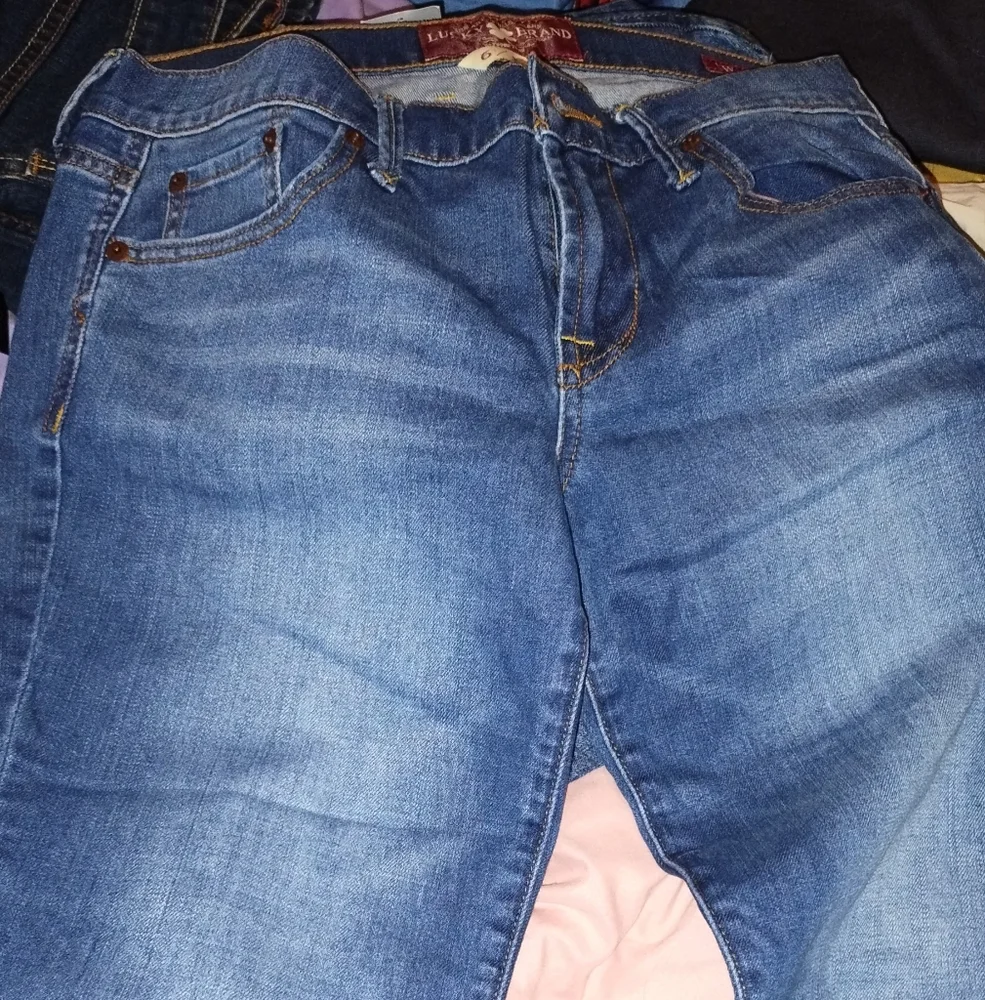 Lucky Brand Jeans Women’s size 6 28 Straight blue - Picture 2 of 3